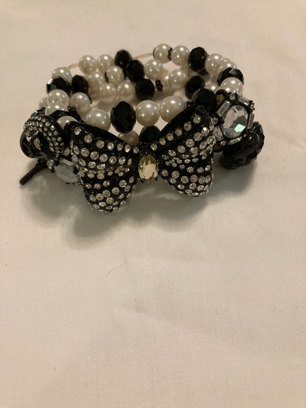 Betsey Johnson Black & White Crystal Bow Stretch Bracelet